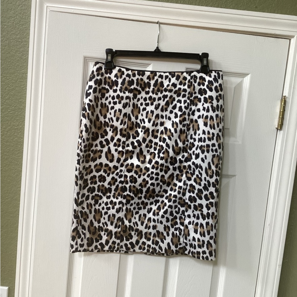 White House Black Marquet Leopard Print Skirt (4)